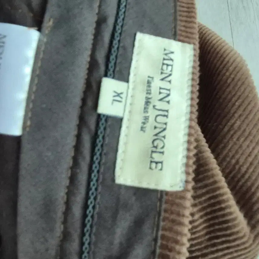 [BUNJANG] Man in Jungle Corduroy Set-up XL / 거의새것 맨인정글 코듀로이셋업 XL(자켓+바지)