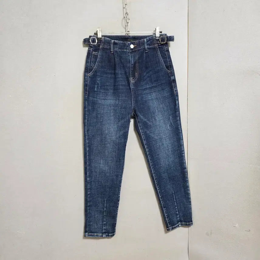 [BUNJANG] Izzatbaba Stretchable Jeans n2807 / 아이잣바바 신축성좋은 청바지 n2807