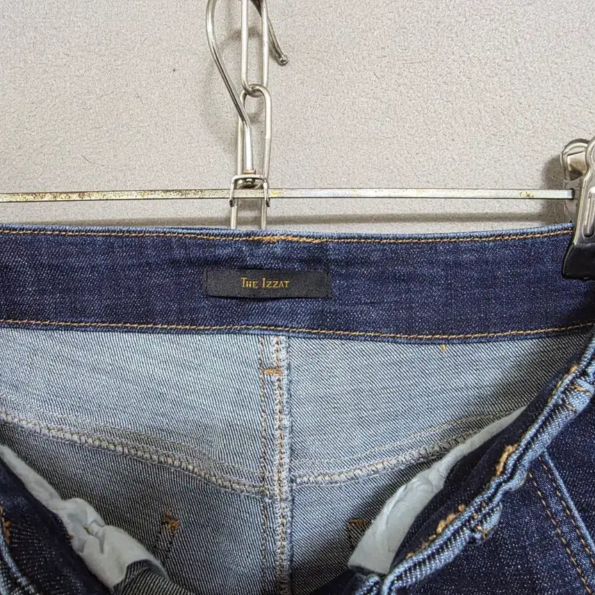 [BUNJANG] Izzatbaba Stretchable Jeans n2807 / 아이잣바바 신축성좋은 청바지 n2807