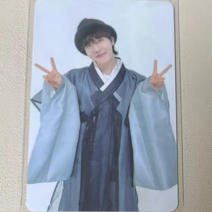 [BUNJANG] BTS Yet to Come Busan Lucky Draw J-Hope Photocard / Yet to come 부산 럭드 제이홉