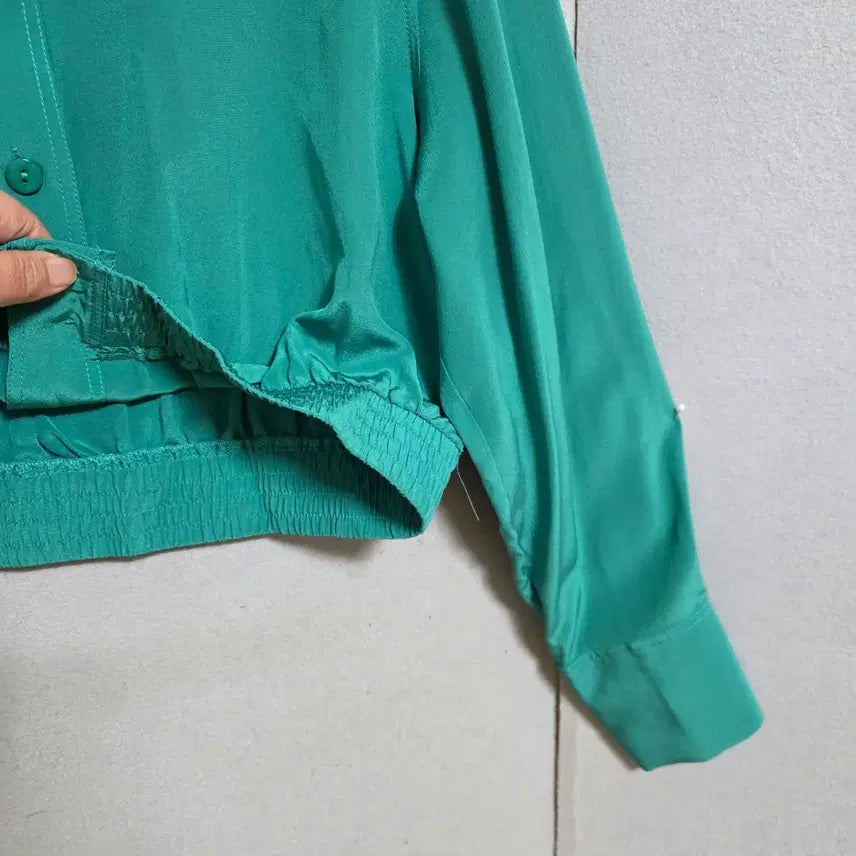 [SOLD OUT] 그린색 고급스런 실크 블라우스 36  n2815