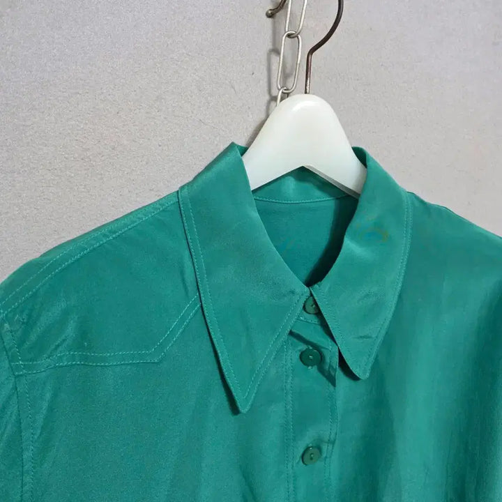 [SOLD OUT] 그린색 고급스런 실크 블라우스 36  n2815
