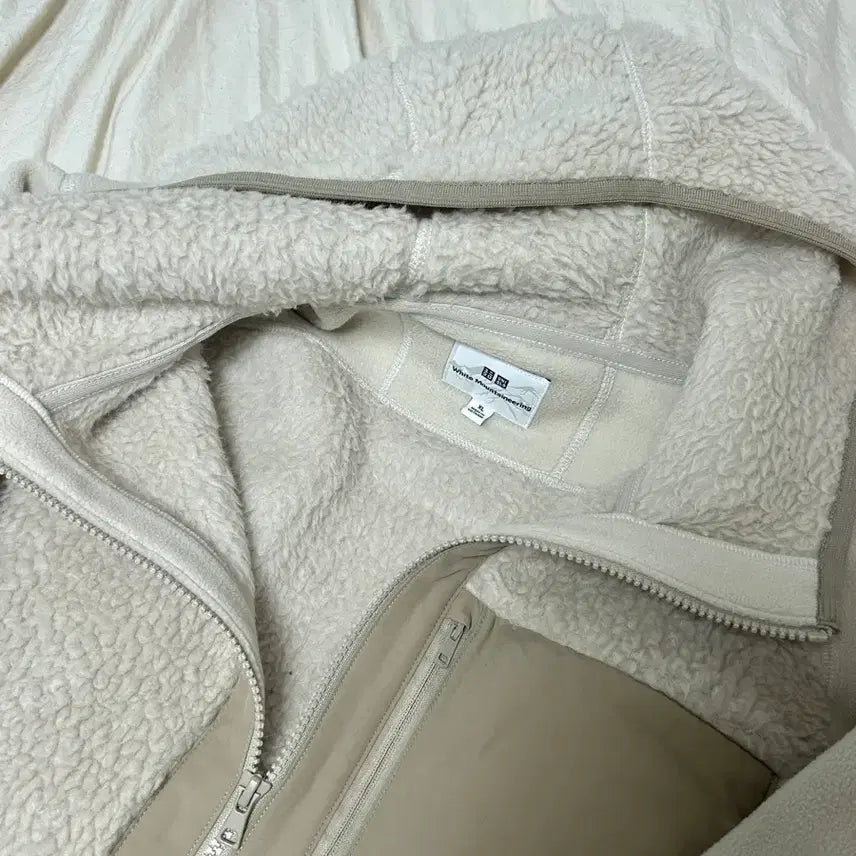 [BUNJANG] White Mountaineering Uniqlo Fleece Zip-Up Jacket / 화이트마운티니어링 유니클로 후리스집업