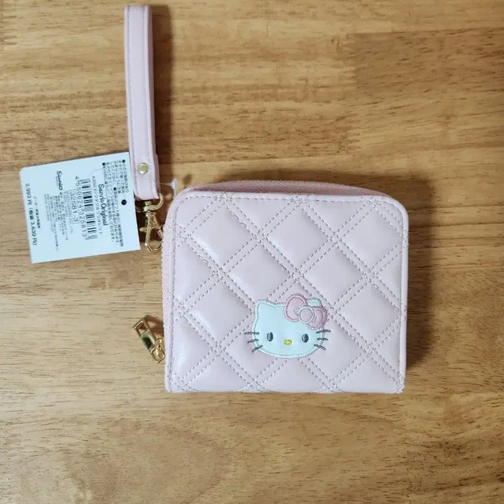[BUNJANG] Hello Kitty Detachable Strap Wallet / 헬로키티 반지갑