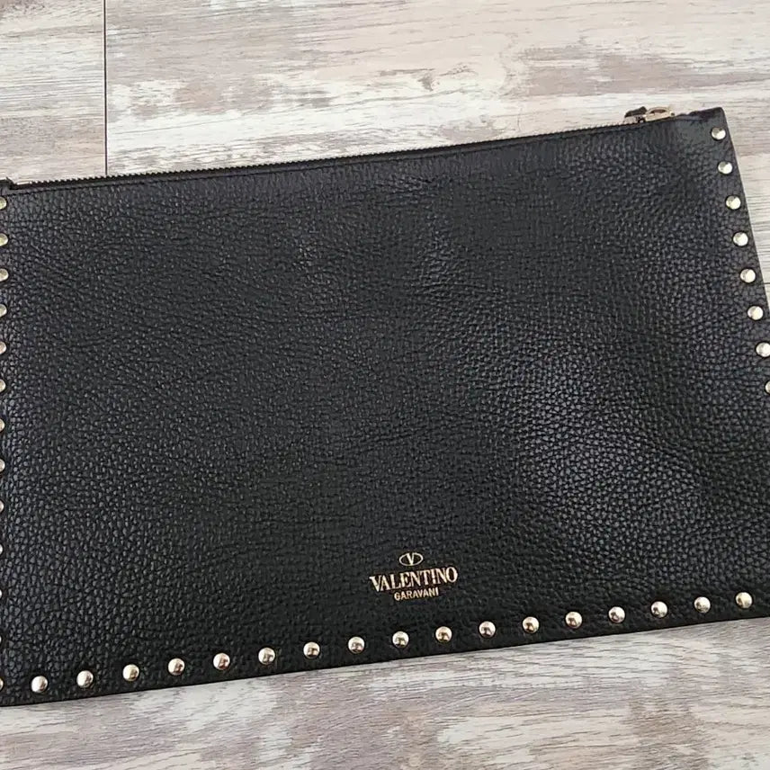 [BUNJANG] Valentino Rockstud Clutch / 발렌티노 클러치