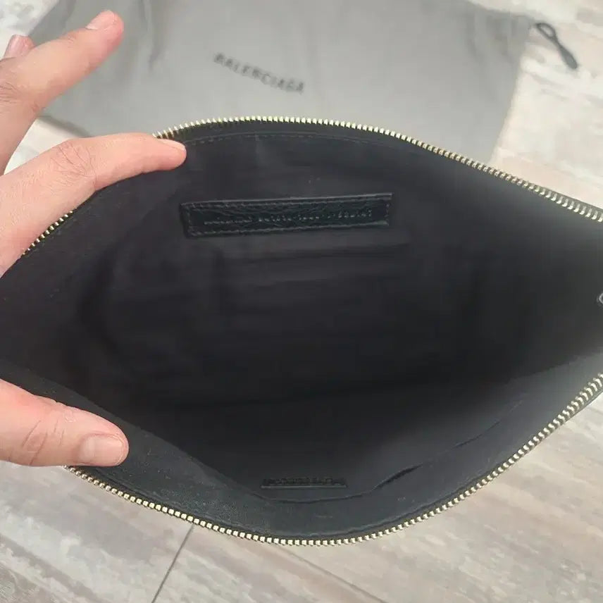 [BUNJANG] Balenciaga Clutch Bag / 발렌시아가 클러치백