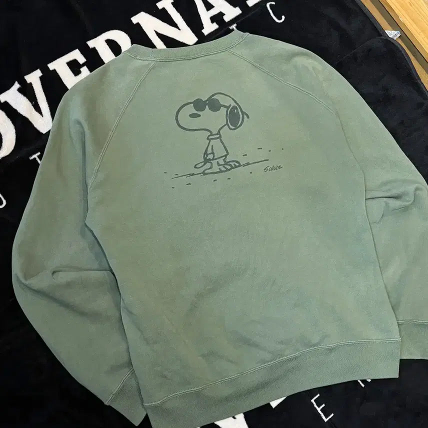 [BUNJANG] Uniqlo Peanuts Vintage Collaboration Sweatshirt / 일본빈티지 유니클로 피너츠 콜라보 맨투맨