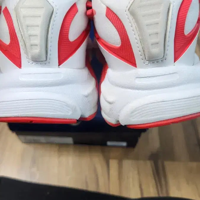 [BUNJANG] Reebok Kanghyuk Premier Road Modern Sneakers / 리복 x 강혁 프리미어 로드 모던 화이트 레드