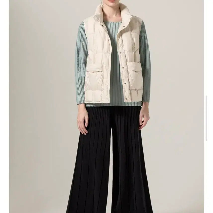 [BUNJANG] Yoichi Round Quilted Padded Blouse / 요이츠)라운드 퀼팅 누빔 패딩 블라우스F