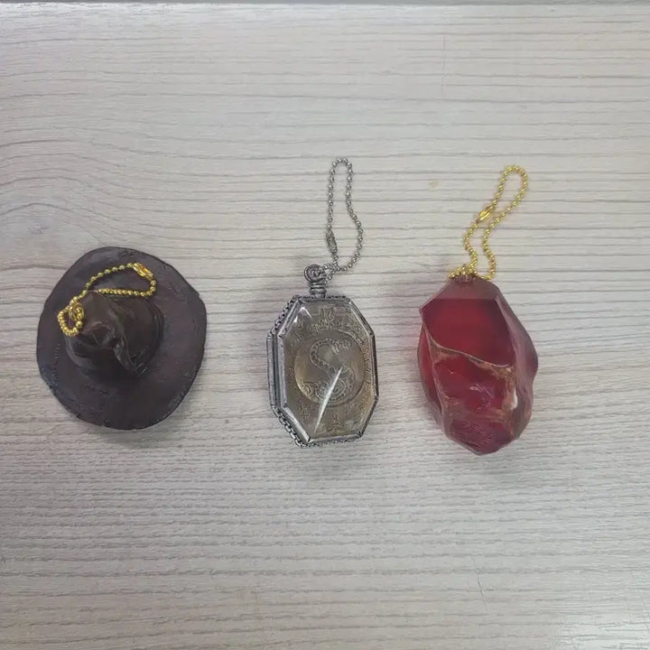 [BUNJANG] Harry Potter Slytherin Locket & Sorting Hat Bundle Set / 급전) 해리포터 마법사의돌 슬리데린 로켓 말하는모자 3종 일괄