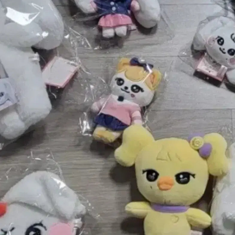 [BUNJANG] IVE School Cherry Mini-B (Sealed) / 최저가 미개봉) 아이브 미니브 스쿨 체리 판매합니다!