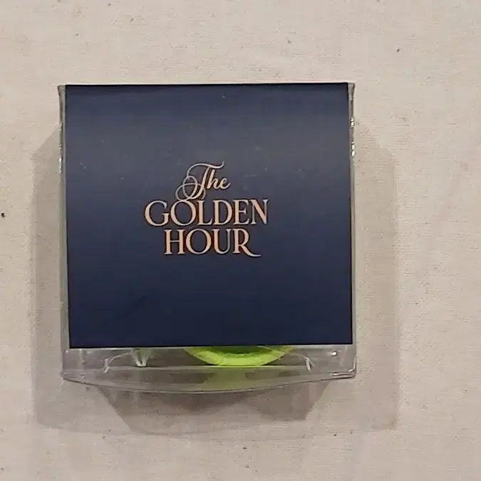 [BUNJANG] IU Official Lightstick Wristband / 희귀 미개봉 iu 아이유 응원봉 완장 밴드