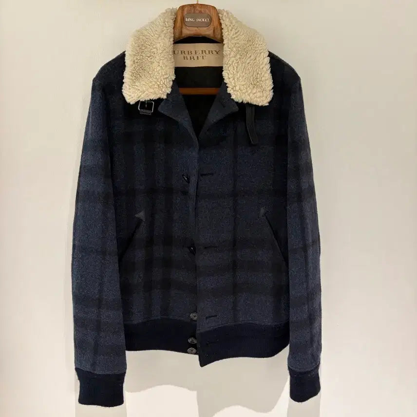 [BUNJANG] Burberry Nova Check Real Shearling Bomber Jacket / 버버리 리얼 양털 노바체크 봄버