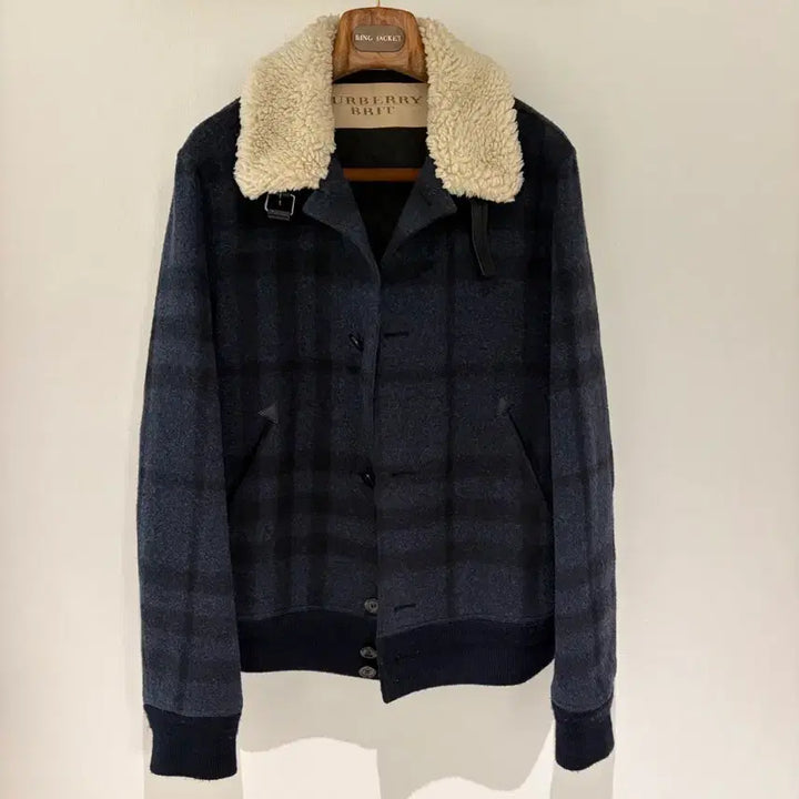 [BUNJANG] Burberry Nova Check Real Shearling Bomber Jacket / 버버리 리얼 양털 노바체크 봄버
