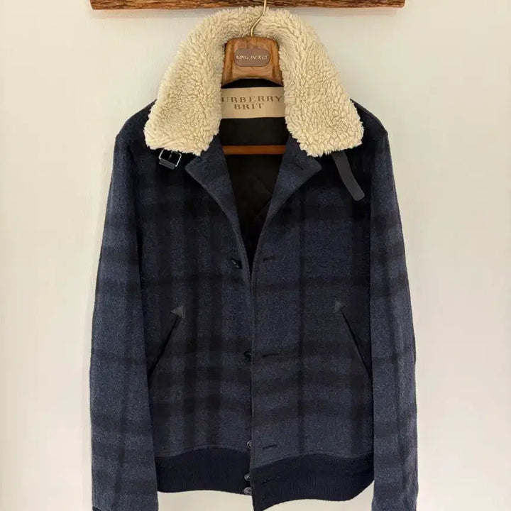 [BUNJANG] Burberry Nova Check Real Shearling Bomber Jacket / 버버리 리얼 양털 노바체크 봄버
