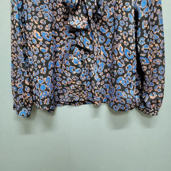 [BUNJANG] Leopard Pattern Ribbon Blouse / 레오파드 패턴 리본 블라우스