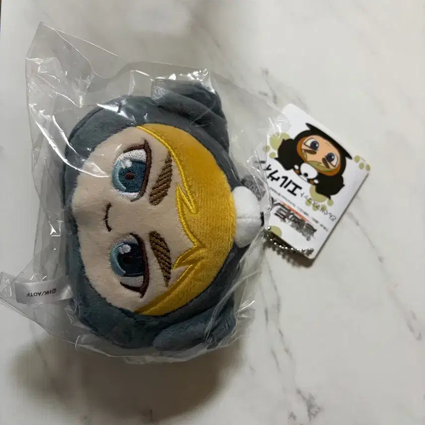 [BUNJANG] Attack on Titan Erwin Face Plush / 진격의거인 애니마루코 엘빈 얼굴 인형