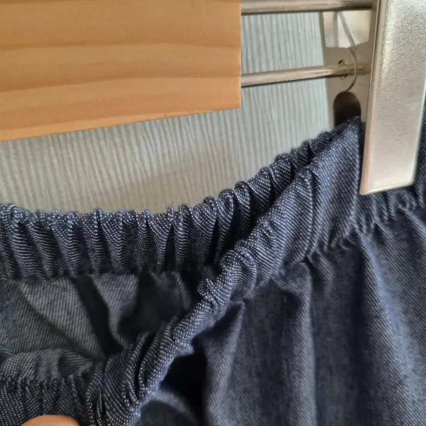 [BUNJANG] Denim Long Skirt with Lace Detail / 데님 롱 스커트 레이스 밴딩 치마