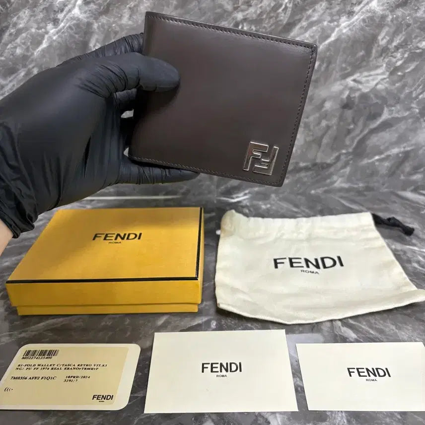 [BUNJANG] Fendi FF Square Leather Bifold Wallet / 펜디 FF 스퀘어 레더 반지갑