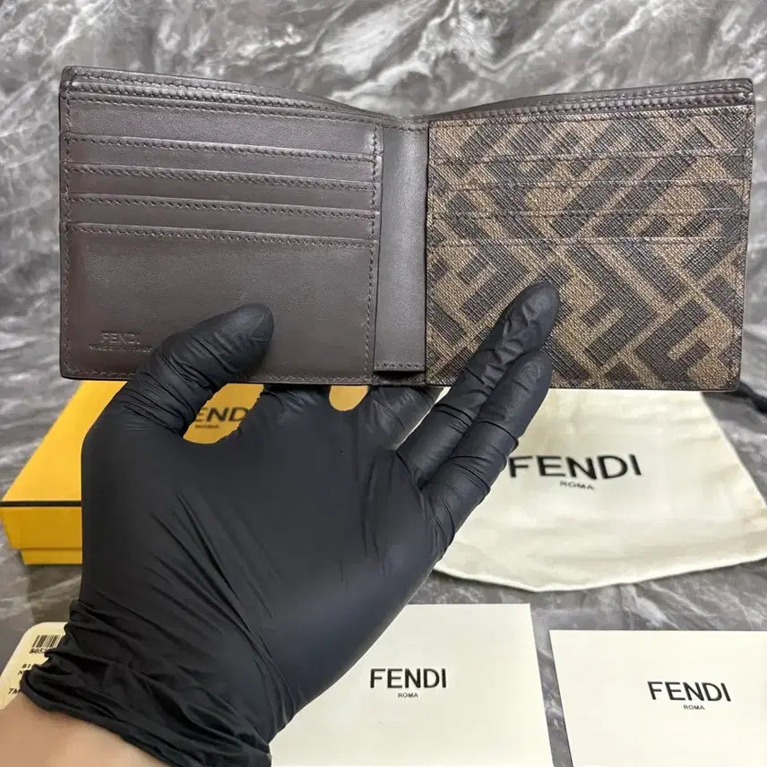 [BUNJANG] Fendi FF Square Leather Bifold Wallet / 펜디 FF 스퀘어 레더 반지갑