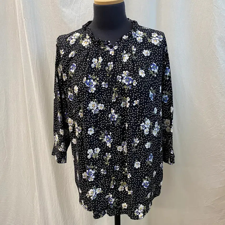 [BUNJANG] Flower Pattern 6-Sleeve Blouse (Size M) / 플라워패턴 6부 블라우스(M)