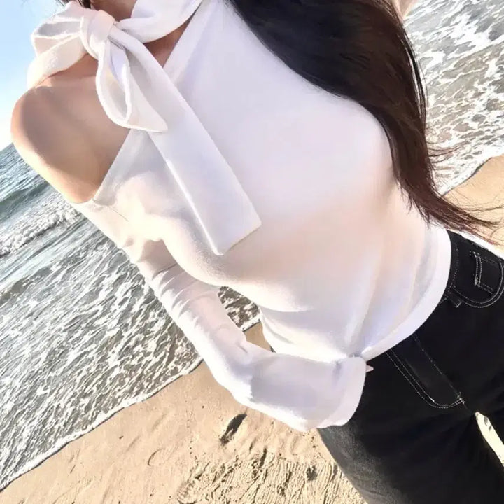 [BUNJANG] Halterneck Off-Shoulder Long-Sleeve T-Shirt - Beige / (새상품 포장그대로) 홀터끈 오프숄더 긴팔 티셔츠 베이지컬러