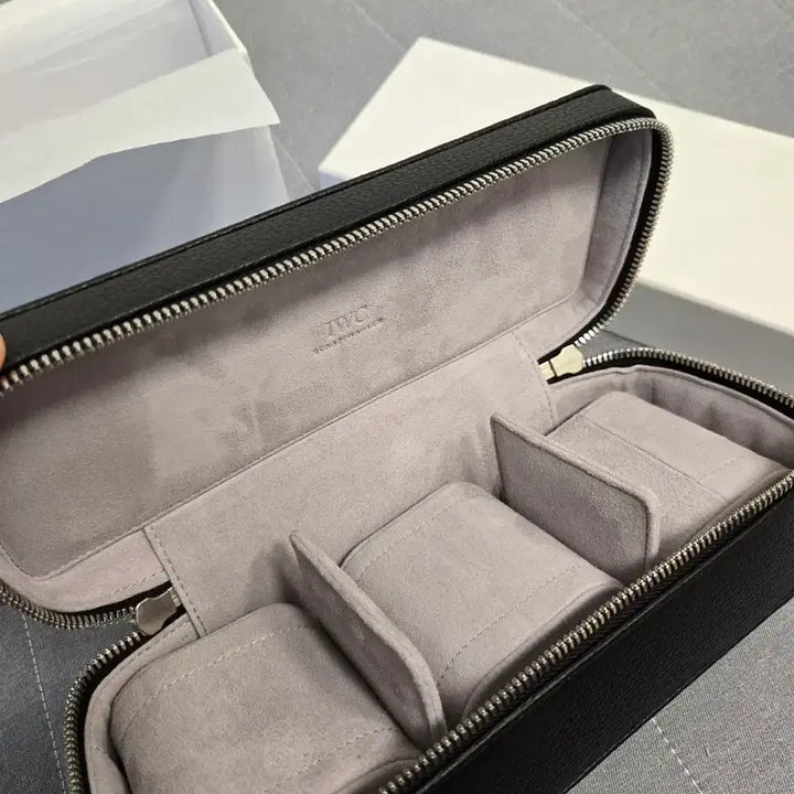 [BUNJANG] IWC Travel Watch Case / IWC 여행용 시계 보관함