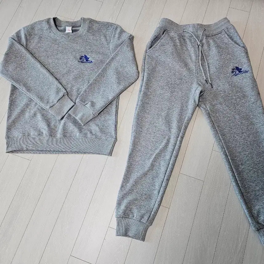 [BUNJANG] Unisex Fleece Lined Tracksuit Set - M Size / 남여공용 기모 상하복 세트 M사이즈(새상품)