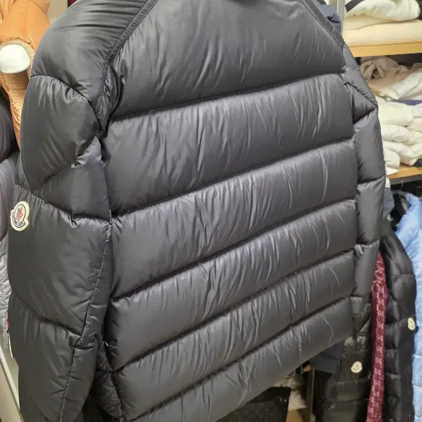 [BUNJANG] Moncler Bazena Short Padded Jacket / 몽클레어 바제나 쇼트 패딩