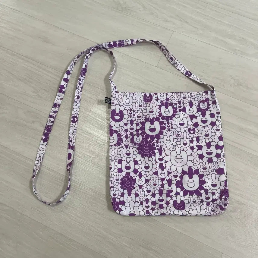 [BUNJANG] NewJeans Hyein Supernatural Cross Bag / 뉴진스 앨범 Supernatural 혜인 ver 크로스백