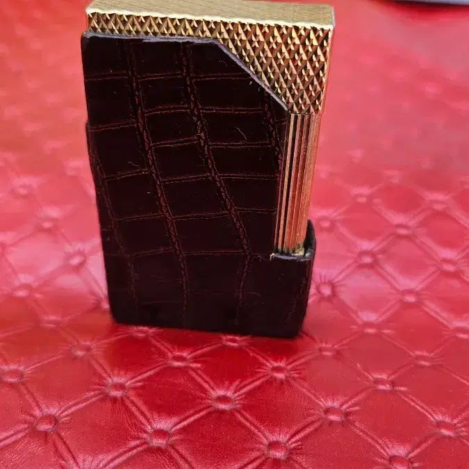 [BUNJANG] S.T. Dupont Vintage Leather Lighter / 듀퐁 라이터