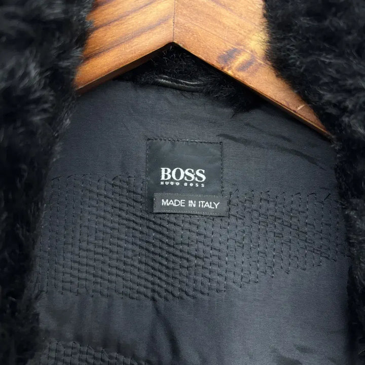 [BUNJANG] Hugo Boss Leather Bomber Jacket / 00's 휴고 보스 레더 봄버 자켓 105