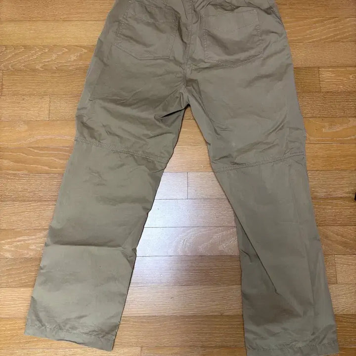 [BUNJANG] Studio Tomboy Khaki Pocket Cargo Pants / 스튜디오톰보이 베이지색 포켓 카고 바지