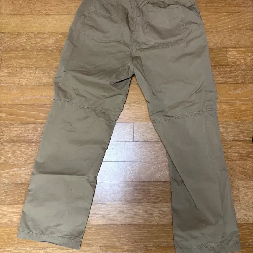 [BUNJANG] Studio Tomboy Khaki Pocket Cargo Pants / 스튜디오톰보이 베이지색 포켓 카고 바지