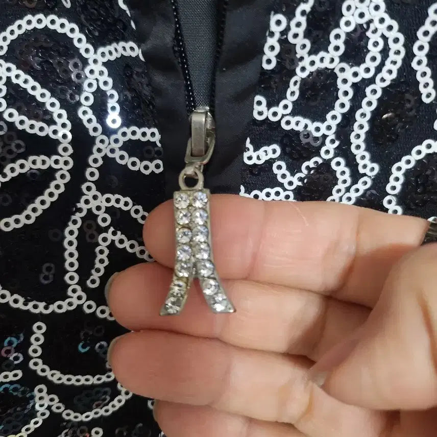 [BUNJANG] OneJae Sequin Embellished Jacket / 새상품 L OneJae 스팽글 장식 자켓 55 66  77 까지