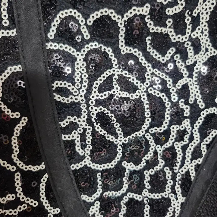 [BUNJANG] OneJae Sequin Embellished Jacket / 새상품 L OneJae 스팽글 장식 자켓 55 66  77 까지