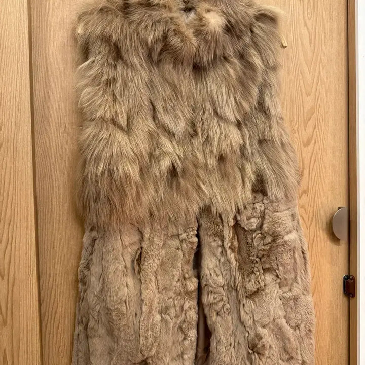 [BUNJANG] Fox Fur Vest (Size 55) / 폭스퍼베스트55