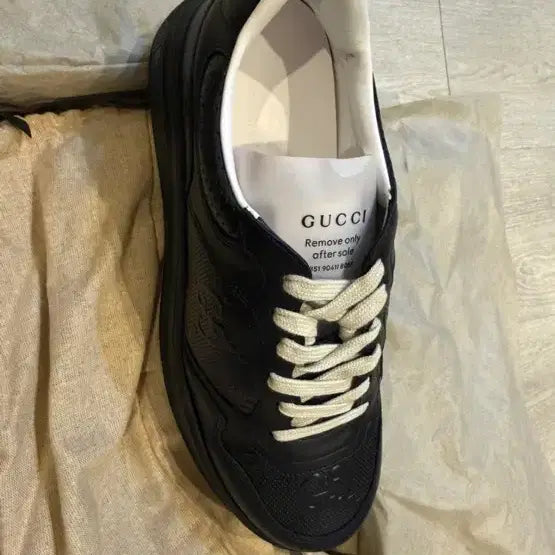 [BUNJANG] Gucci GG Embossed Sneakers / 구찌 남성용 GG 엠보시드 스니커즈(새상품)풀구성