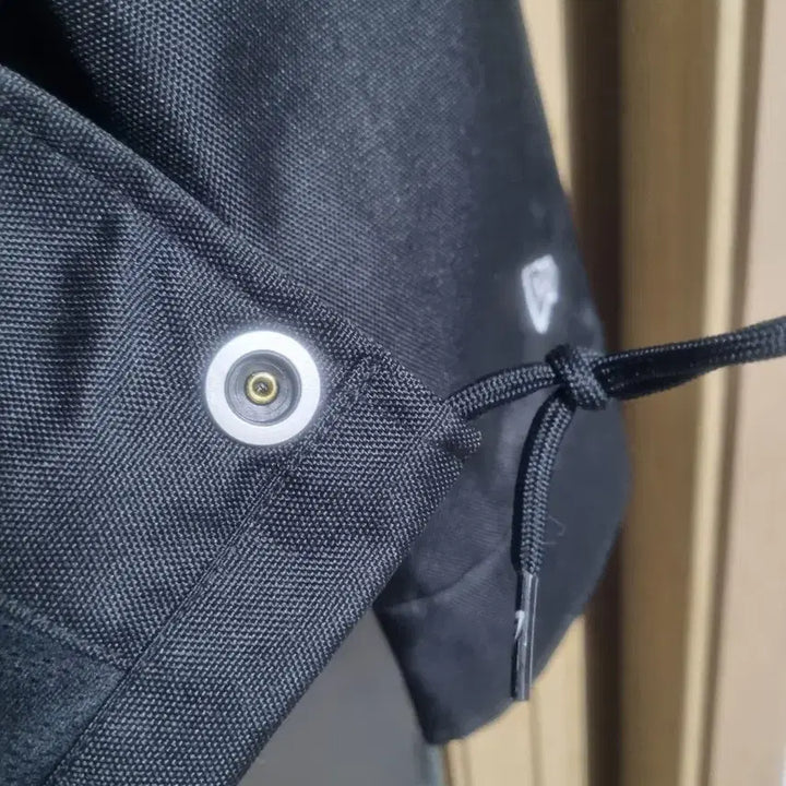 [BUNJANG] New Era Coach Jacket - Size 95 / 뉴에라 코치자켓 95 새옷수준