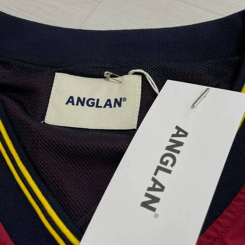 [BUNJANG] Angle Run Lettermen Nylon Pullover Sweatshirt Red / 앵글런 Lettermen 나일론 풀오버 맨투맨 레드