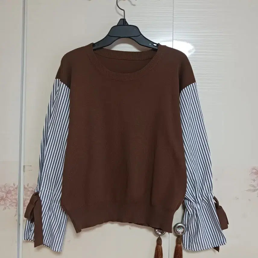 [BUNJANG] Brown Knit Striped Sleeve Shirt / 브라운 니트 스트라이프 소매 셔츠