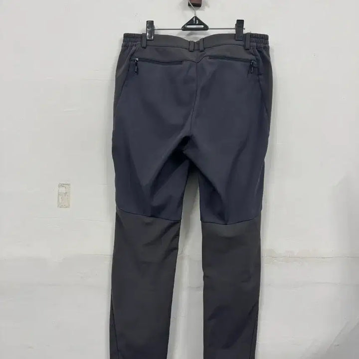 [BUNJANG] Beanpole Outdoor Gore Windstopper Fleece Pants / (32-33)빈폴아웃도어 고어 윈드스토퍼 기모팬츠