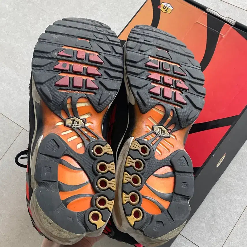 [BUNJANG] Nike Air Max Plus TN OG Orange Sneakers / [290] 나이키 에어맥스 플러스 TN 오렌지 OG