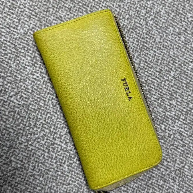 [BUNJANG] Furla Yellow Leather L-Zip Long Wallet / 훌라(Furla) 옐로우 컬러 가죽 L자형 지퍼 장지갑입니다.