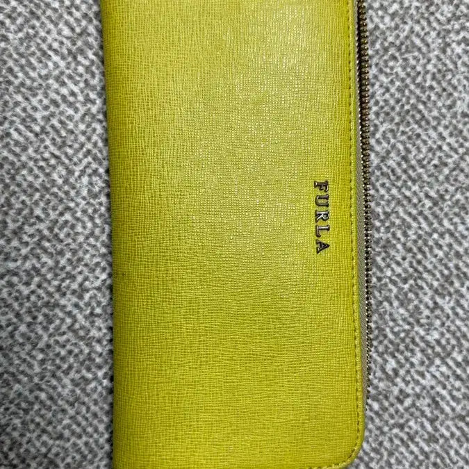 [BUNJANG] Furla Yellow Leather L-Zip Long Wallet / 훌라(Furla) 옐로우 컬러 가죽 L자형 지퍼 장지갑입니다.
