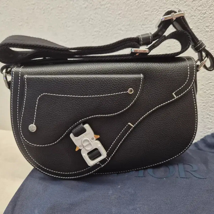 [BUNJANG] Dior Saddle Strap Bag / 디올 새들 스트랩백