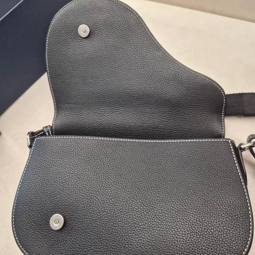 [BUNJANG] Dior Saddle Strap Bag / 디올 새들 스트랩백