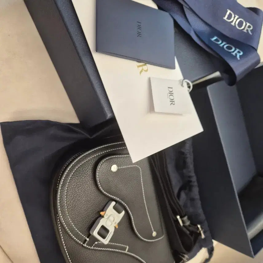 [BUNJANG] Dior Saddle Strap Bag / 디올 새들 스트랩백