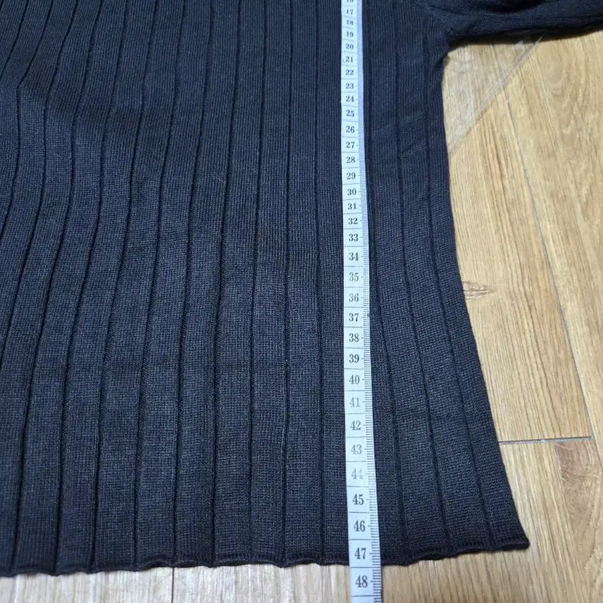 [BUNJANG] Black Cutout X-String Top / 블랙 컷아웃 팔X 자 스트링 포인트