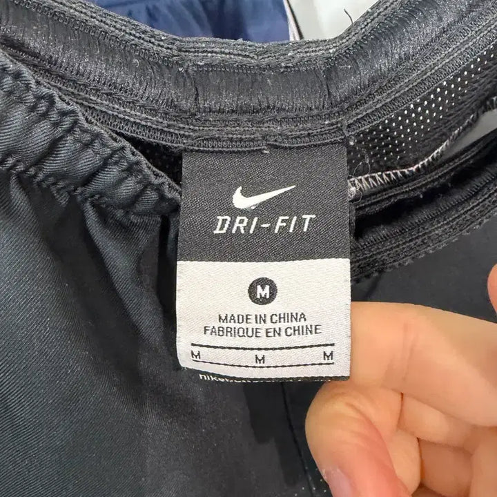 [BUNJANG] Nike Training Shorts M / 만원샵) Nike 나이키 트레이닝 반바지 m A924